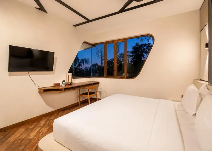 Hotel Modern 1-br Loft With Art Deco Vibe Shared Pool Canggu (Bali)