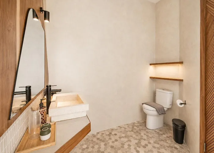 Modern 1-br Loft With Art Deco Vibe Shared Pool *