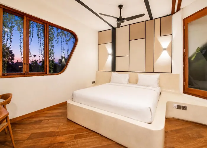 Modern 1-br Loft With Art Deco Vibe Shared Pool *